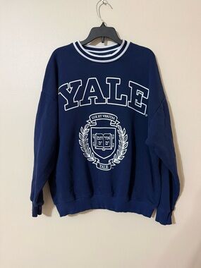 YALE UNIVERSITY MENS LONGSLEEVE SWEATSHIRT XS MADE IN TURKEY, Perfect Condition